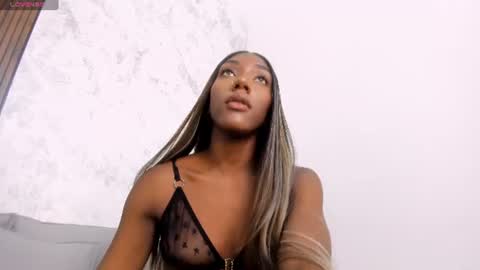 mistt_miaa online show from June 17, 7:08 pm