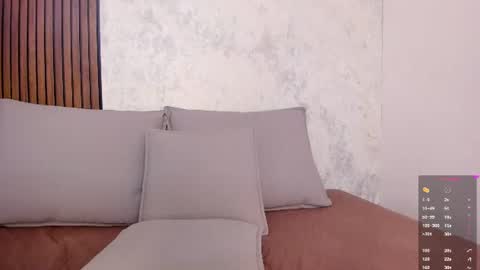 mistt_miaa online show from June 25, 7:41 pm