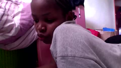 misty_shee online show from May 7, 10:00 am