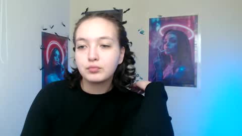 Aria online show from December 3, 7:09 am