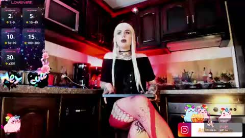 mix_carmilla online show from July 13, 6:17 am