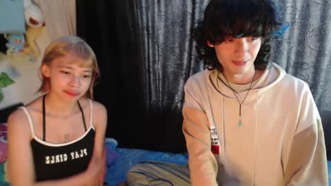 Naomi and Nekorii online show from May 13, 1:10 pm