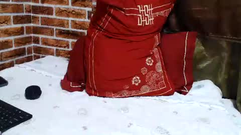 Cutiepie online show from November 3, 4:46 am