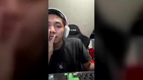mizukix300 online show from May 6, 1:11 am