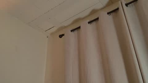 MoonLipson online show from July 29, 4:34 am
