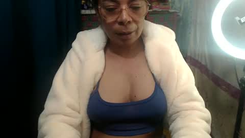 kelly online show from October 14, 8:45 pm