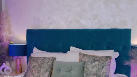 Jessie online show from December 13, 11:55 pm