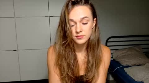 mmminnie online show from November 14, 4:31 pm