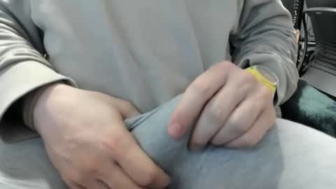 M online show from February 23, 9:33 am