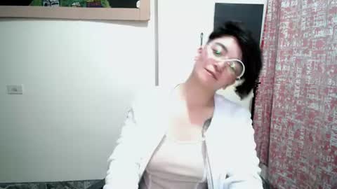 Sam online show from June 25, 5:12 am