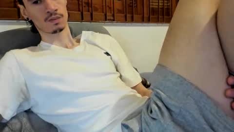 DigBreed online show from December 16, 12:22 pm