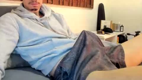 DigBreed online show from July 31, 1:39 am