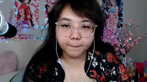 Molly online show from July 26, 6:55 am