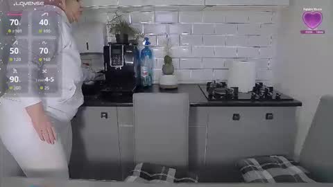 erika online show from March 4, 9:17 am