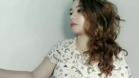 Snapshot of moleschaxxx chatting on October 22, 4:41 pm Jane online show from October 22, 4:41 pm