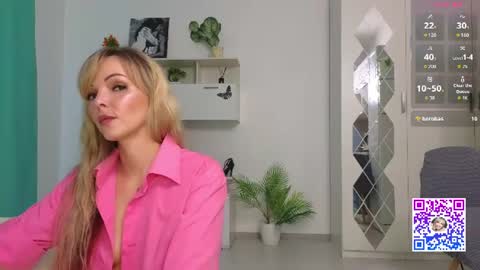 molliblum online show from August 1, 2:29 pm