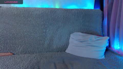 Molly1sex online show from December 15, 5:56 am