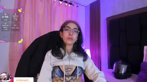 Molly online show from June 17, 8:36 pm