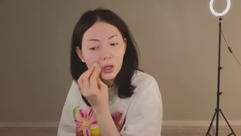 molly_millerr online show from August 4, 1:18 pm
