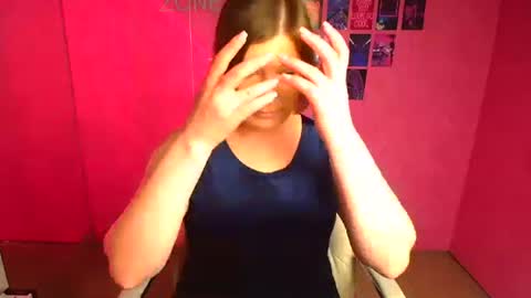 Molly online show from May 2, 11:38 am