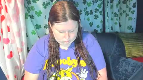 molly_moons online show from June 27, 12:33 pm