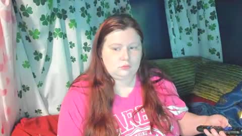 molly_moons online show from June 29, 9:58 pm
