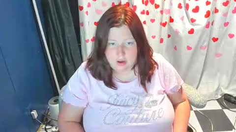 molly_moons online show from July 19, 9:12 am