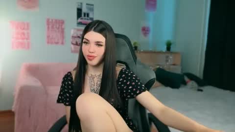 Molly online show from June 25, 5:12 am