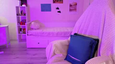 Molly online show from July 24, 2:58 pm