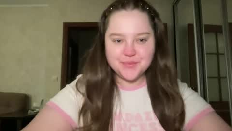 Snapshot of mollyas chatting on September 24, 4:30 am Alice online show from September 24, 4:30 am
