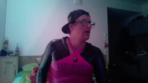 mollyboy23 online show from March 19, 12:49 am