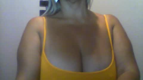 Molly Bunny online show from June 25, 4:42 am