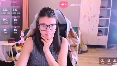  KIRA  online show from November 7, 4:59 am