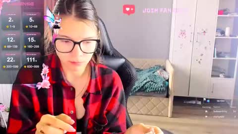  KIRA  online show from September 30, 5:07 am