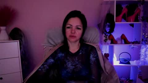Molly online show from April 28, 6:40 am