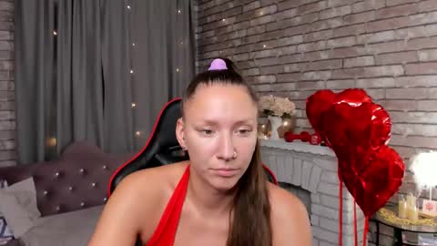 hi im Molly heregreat boobs big heart  warm pussy  online show from March 15, 2:16 am