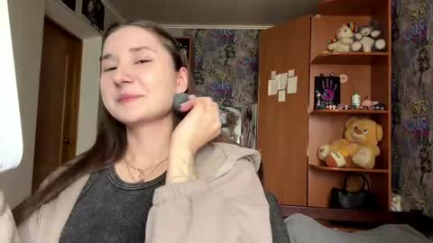 Molly online show from May 26, 11:16 am