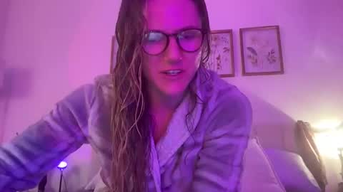 mollyrae8869 online show from March 16, 2:59 am