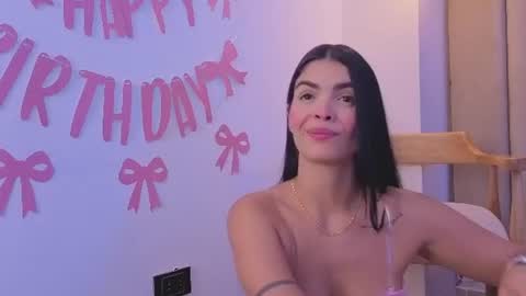 mollyrosse1 online show from July 17, 11:34 am