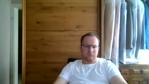 molnarzsolt online show from October 29, 9:22 am