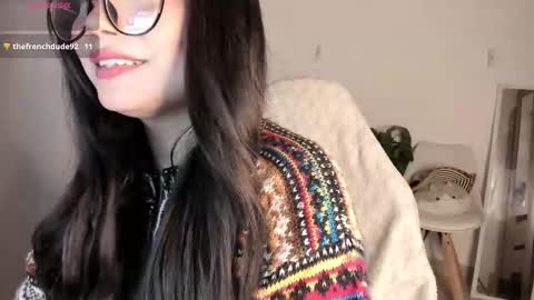 moly_loo online show from January 19, 5:50 am