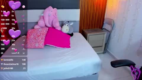 molytaylor2 online show from March 9, 3:00 am