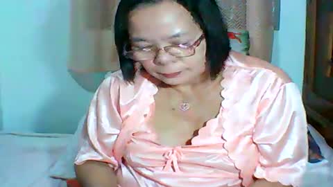 mombastic55 online show from June 3, 8:03 pm