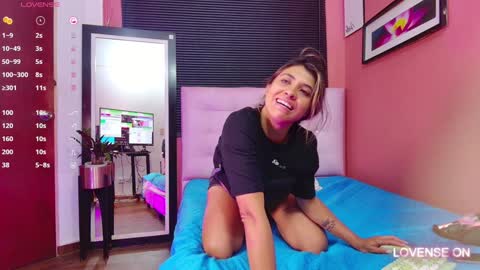 MISS AGATHA  online show from January 24, 3:00 am