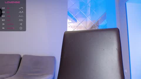 Snapshot of mona_saxxx chatting on December 2, 12:23 am Hey Guys im Mona. PVT is Open Please Make me CUM online show from December 2, 12:23 am