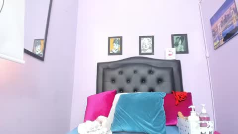 paola online show from July 22, 1:57 pm