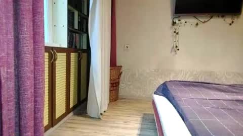 Hello world im Eva D glad to see u here all D online show from March 11, 9:29 pm