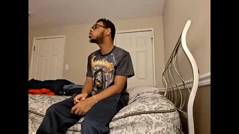 moneyboysaveg548 online show from March 16, 5:55 am