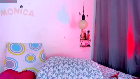 aleja      independent model       online show from May 2, 1:33 am