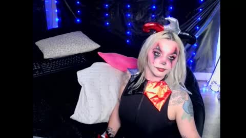 Monica online show from October 27, 2:50 pm